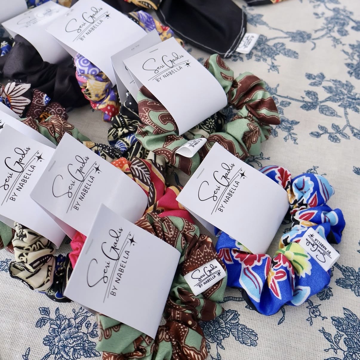 Seri Gadis batik accessories